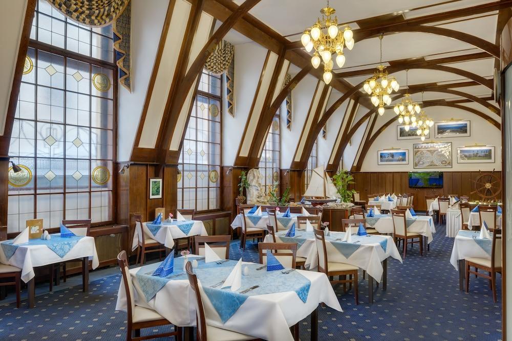 Ensana Hotel Pacifik Marianske Lazne Bagian luar foto