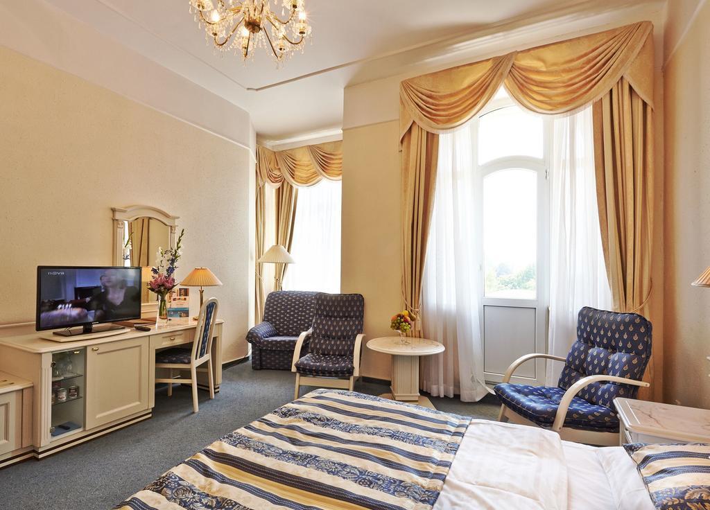 Ensana Hotel Pacifik Marianske Lazne Bagian luar foto
